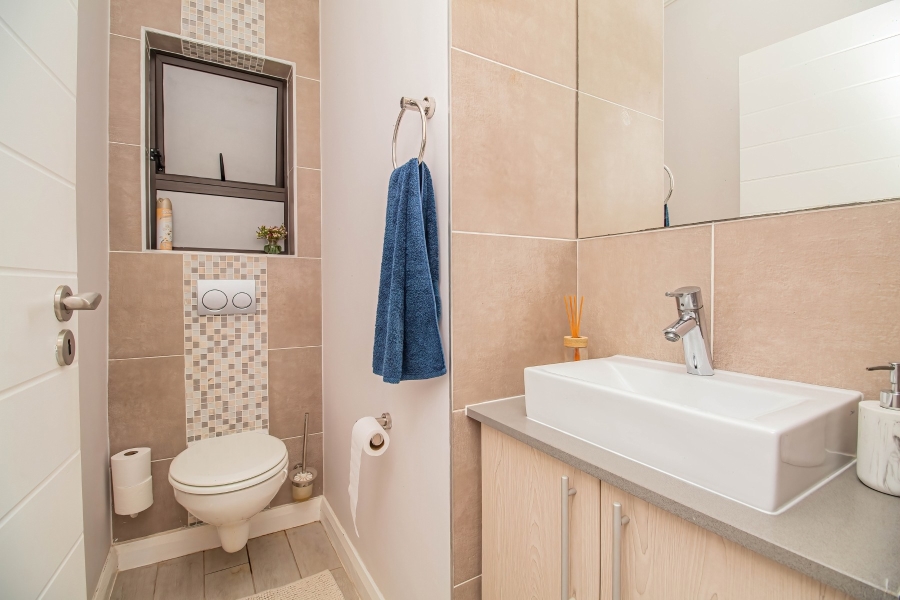 3 Bedroom Property for Sale in The Hill Western Cape